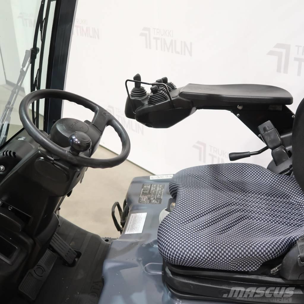 Toyota 8FBM20T 전동 지게차