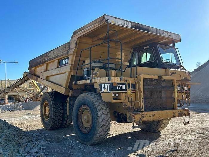 CAT 771D 건설현장 덤프트럭