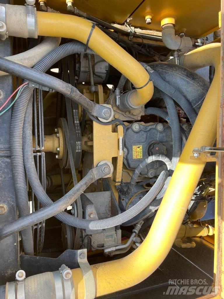 Morooka MST 2300  궤도식 덤프