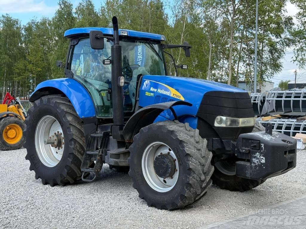New Holland T 7060 트랙터