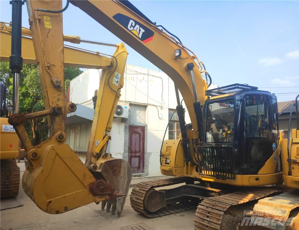 CAT 313 D 대형 굴삭기 29톤 이상