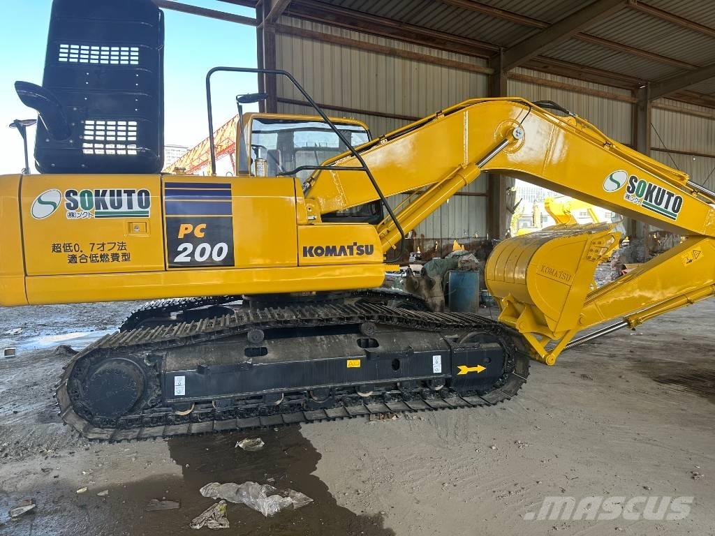 Komatsu PC 200-8 중형굴삭기 7톤-28톤