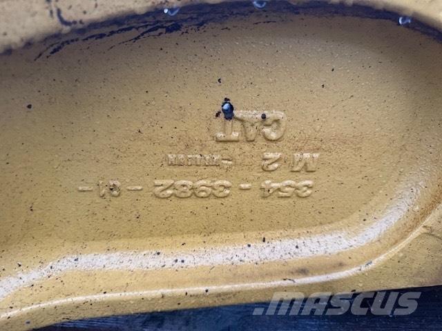 CAT 908 BUCKET LINK 버켓