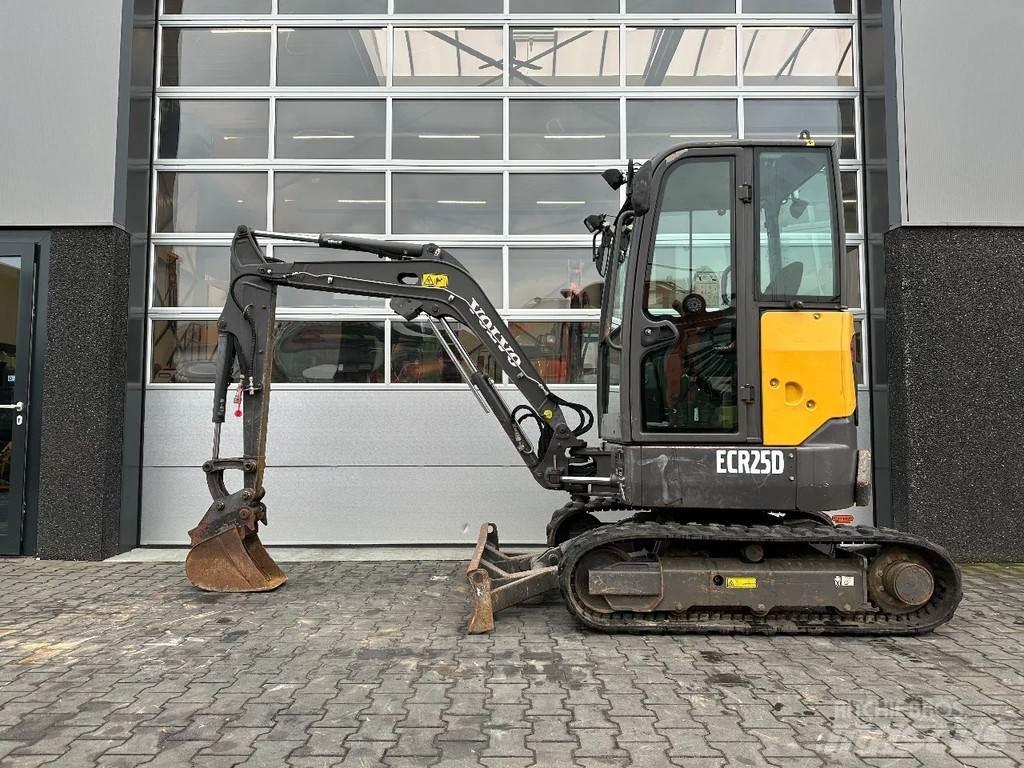 Volvo ECR25D 소형 굴삭기 7톤 미만