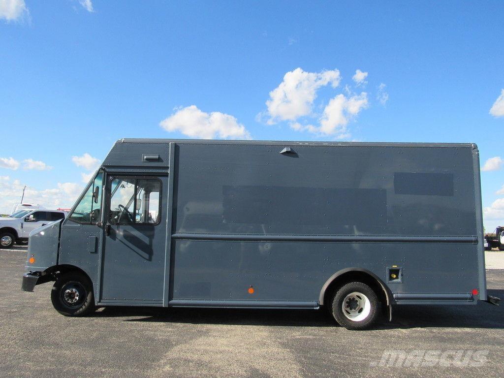 Ford E-450 탑차 트럭