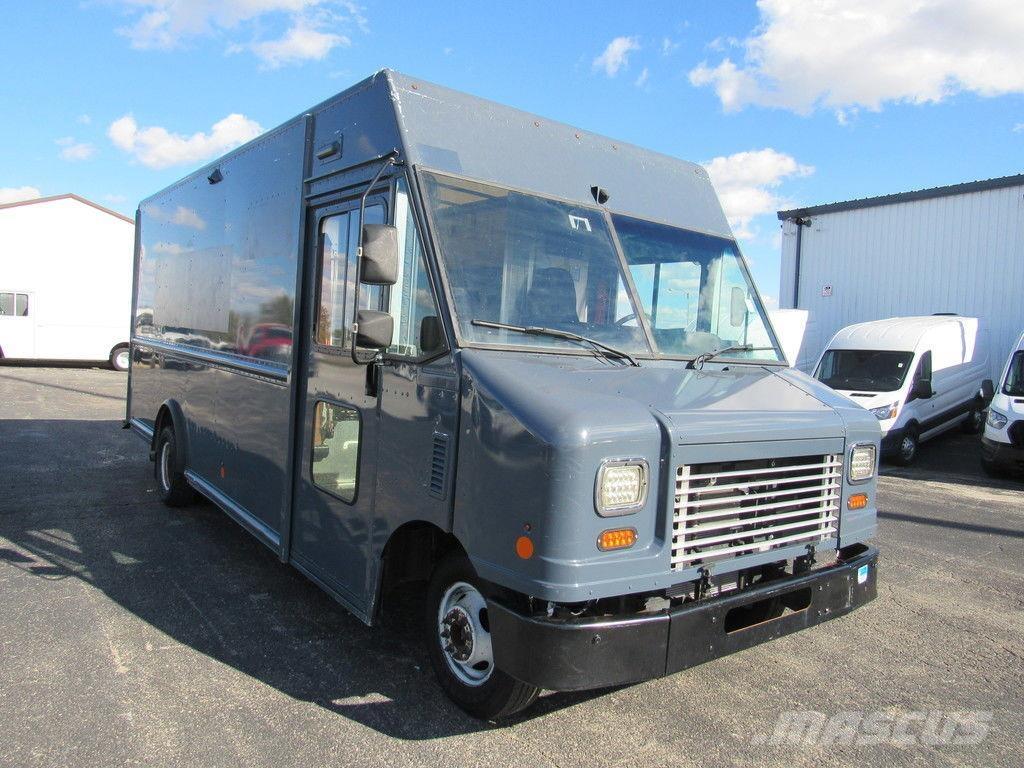 Ford E-450 탑차 트럭