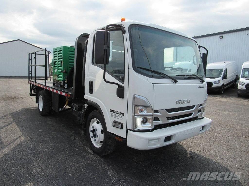 Isuzu NPR HD 플랫베드/드롭사이드 트럭