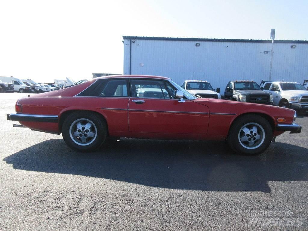 Jaguar XJ 자동차
