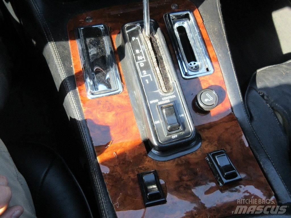 Jaguar XJ 자동차