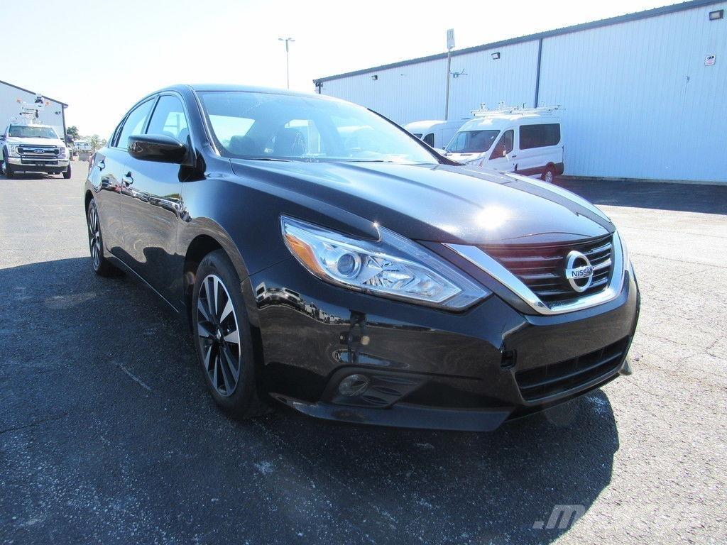 Nissan Altima 자동차