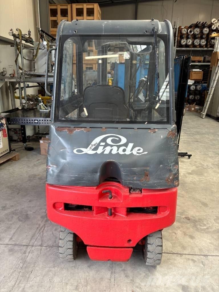 Linde E 20 P-02 전동 지게차