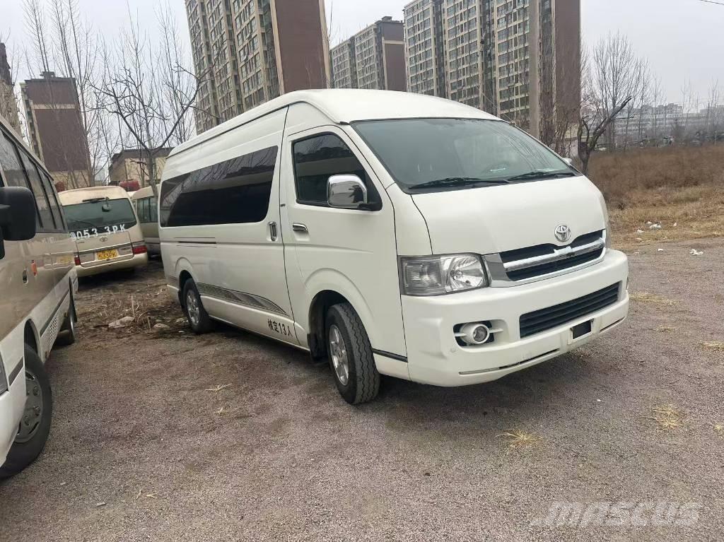 Toyota Hiace 시외버스