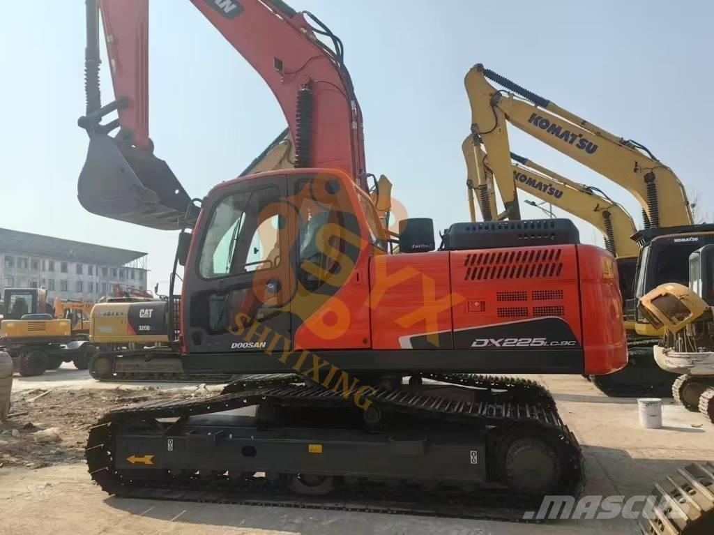Doosan DX 225 LC 롱리치 굴삭기
