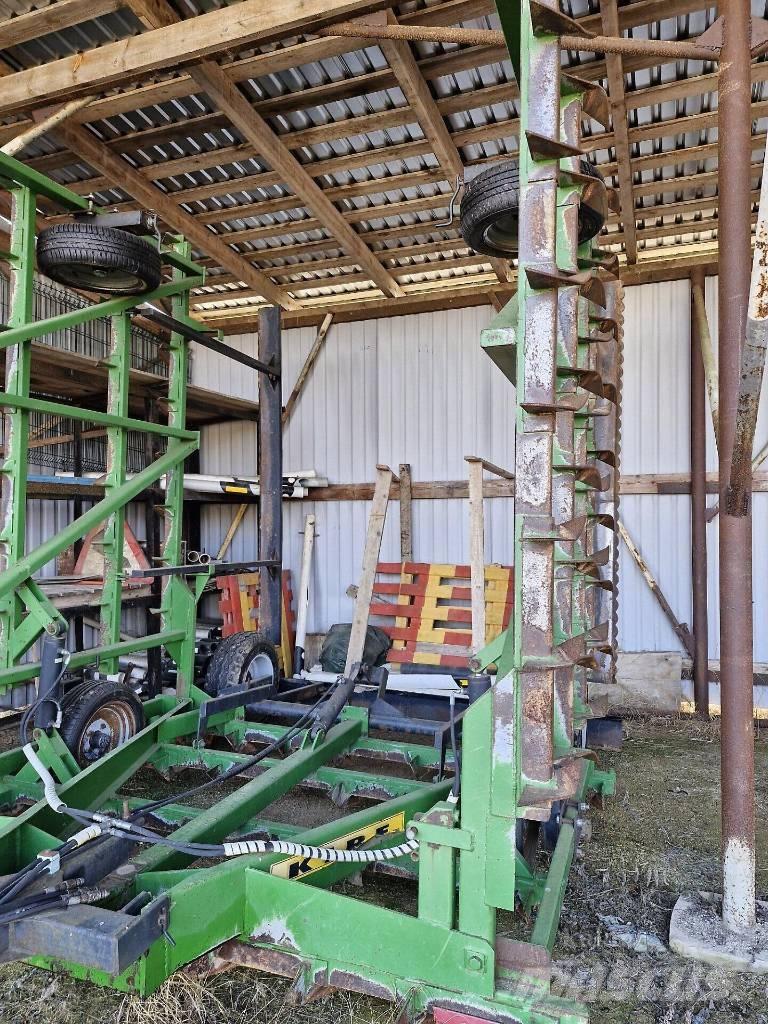 Kire Eelkobesti 끌 달린 쟁기