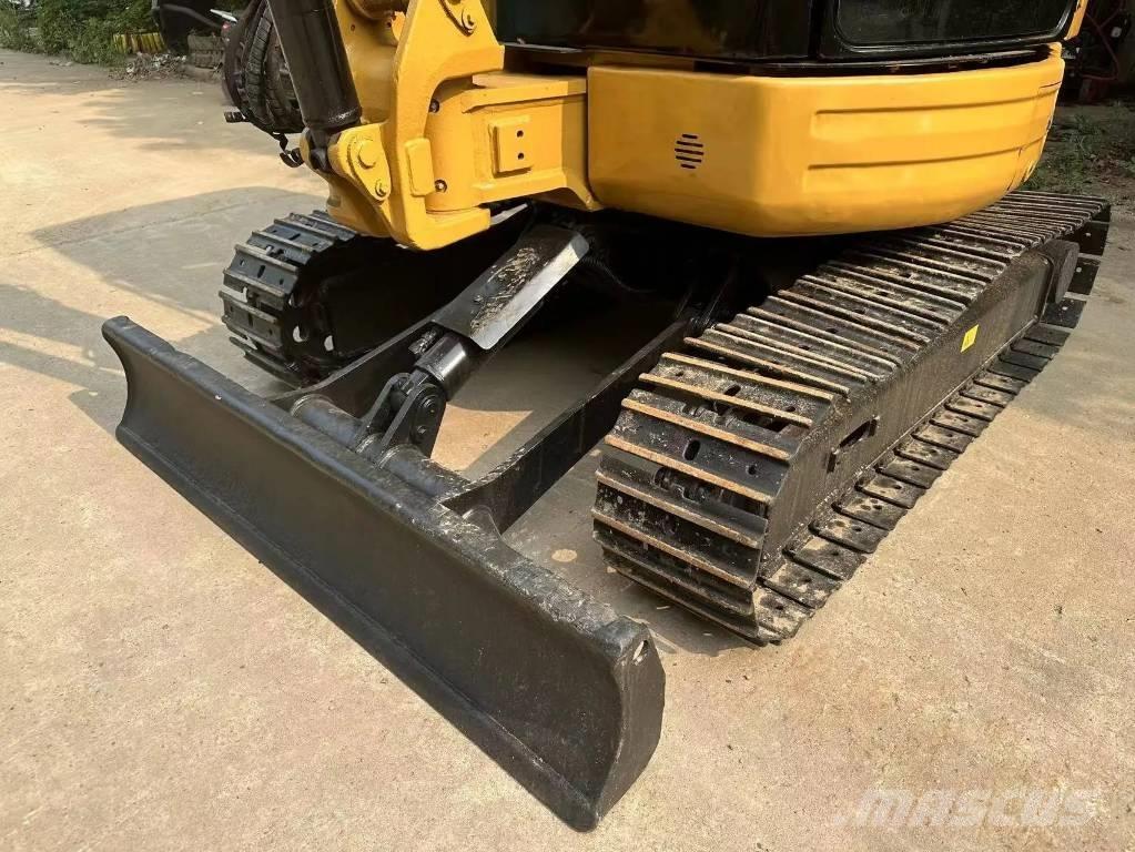CAT 303 CR 소형 굴삭기 7톤 미만