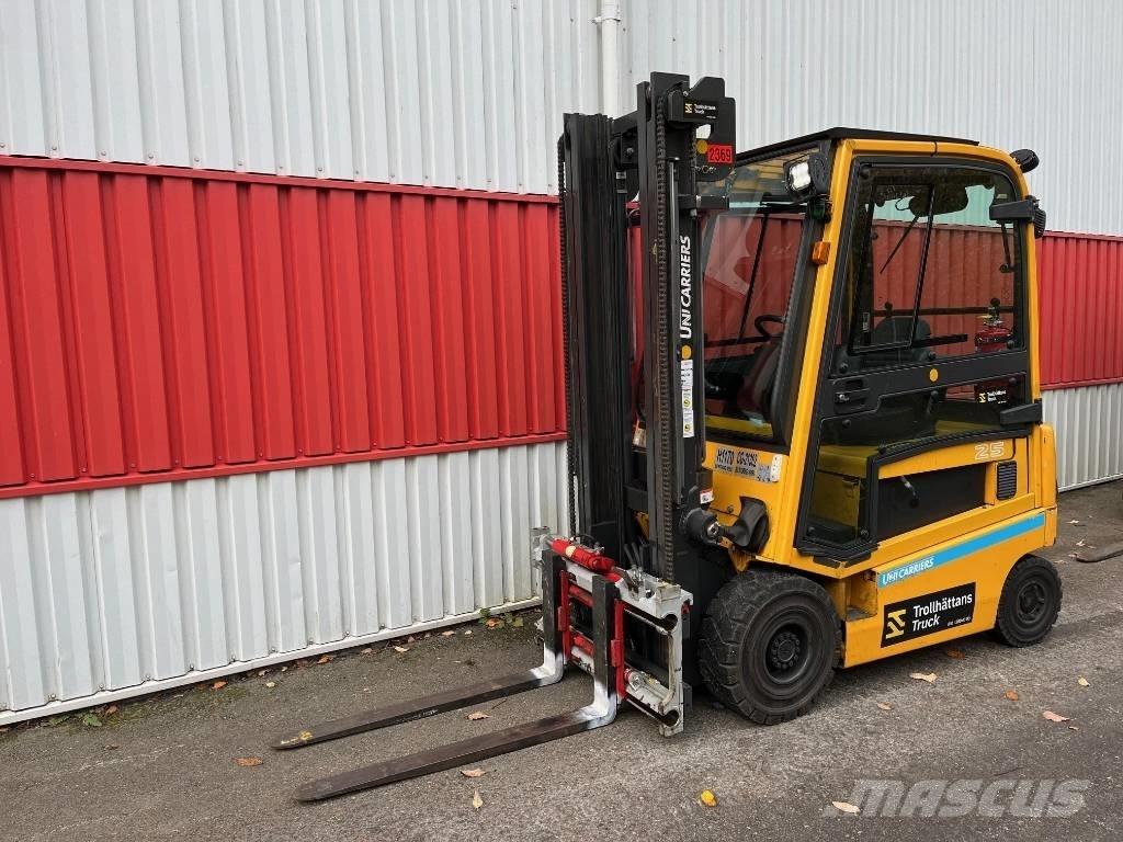 UniCarriers 1Q2L25Q 전동 지게차