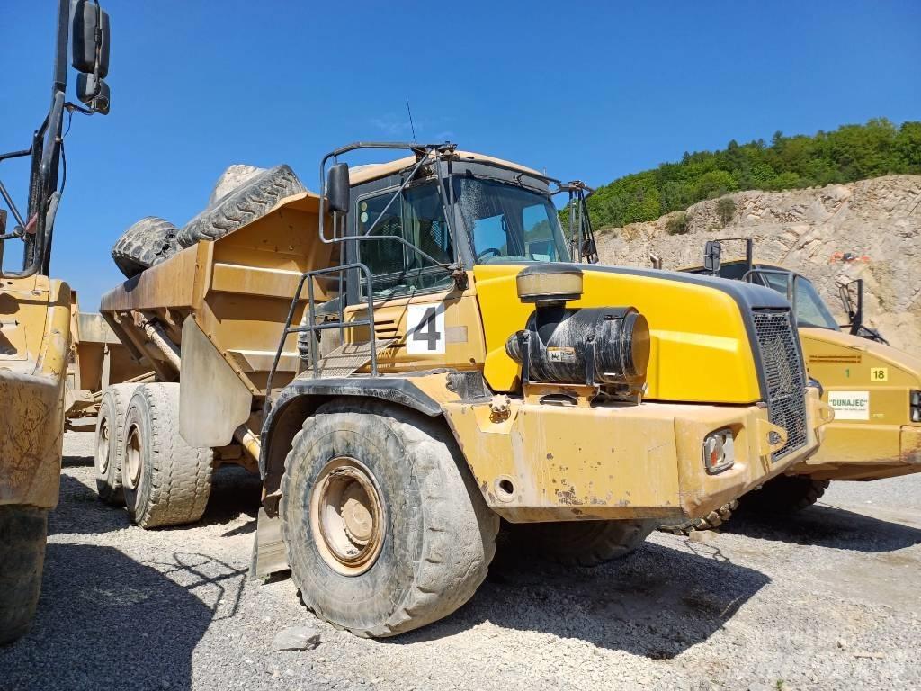 Bell B 40 D 연결식 홀러