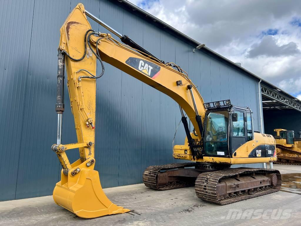 CAT 320D L 대형 굴삭기 29톤 이상