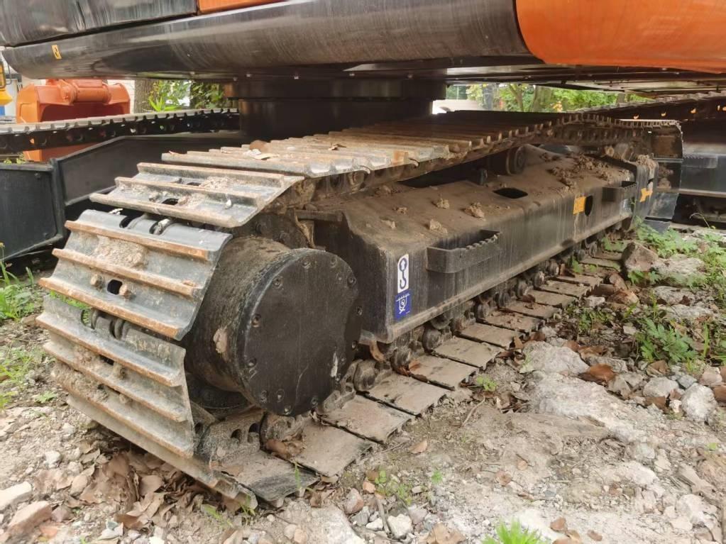 Hitachi ZX 120 대형 굴삭기 29톤 이상