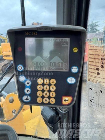 Volvo L 30 B  휠로우더