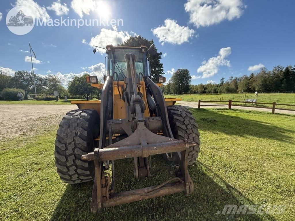 Volvo L 40 B  휠로우더