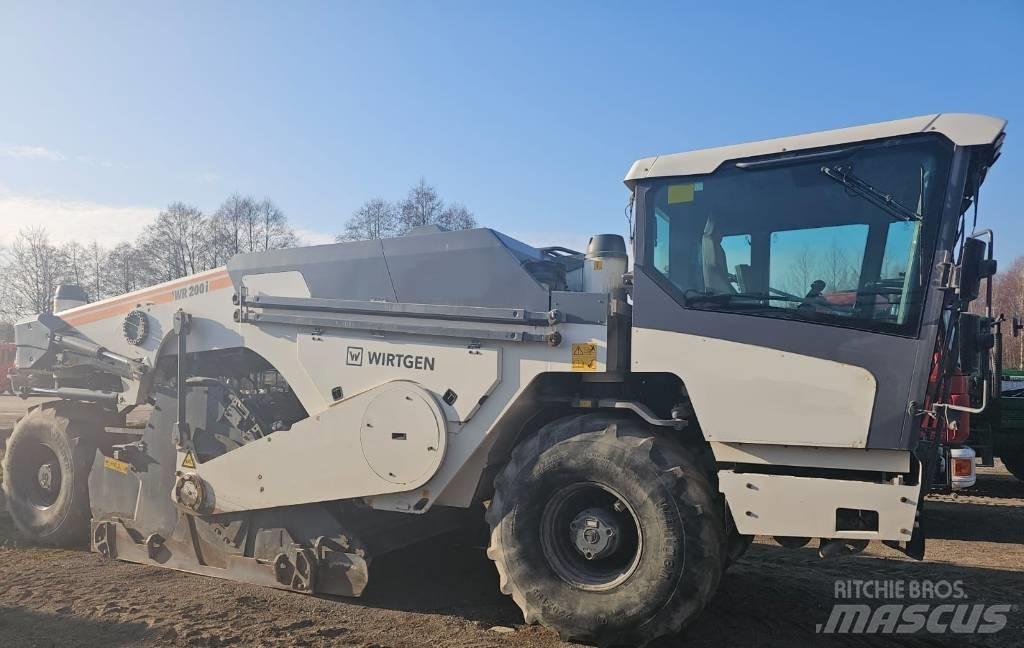 Wirtgen WR 200i 아스팔트 리사이클러