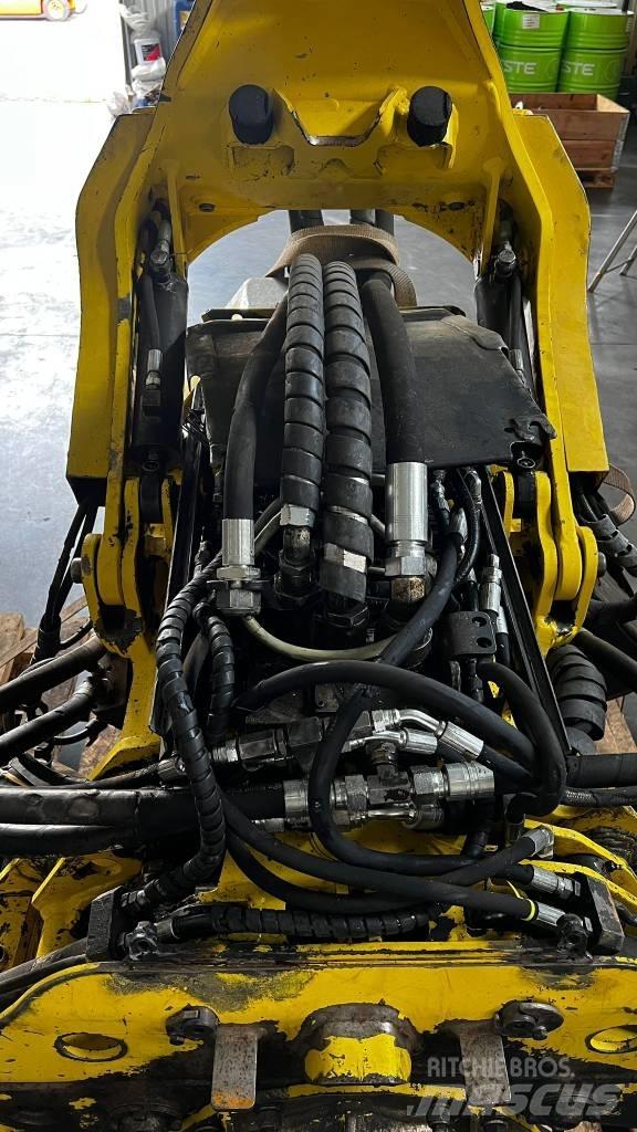 John Deere 480 C 하비스터 헤드