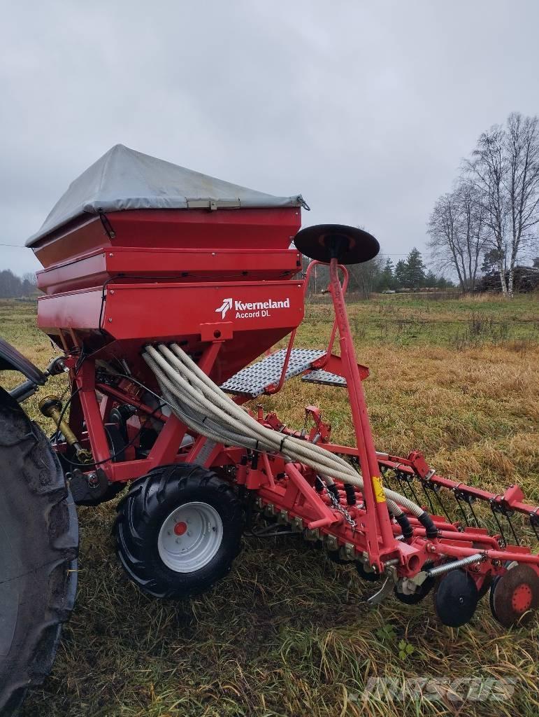 Kverneland Accord DL 드릴