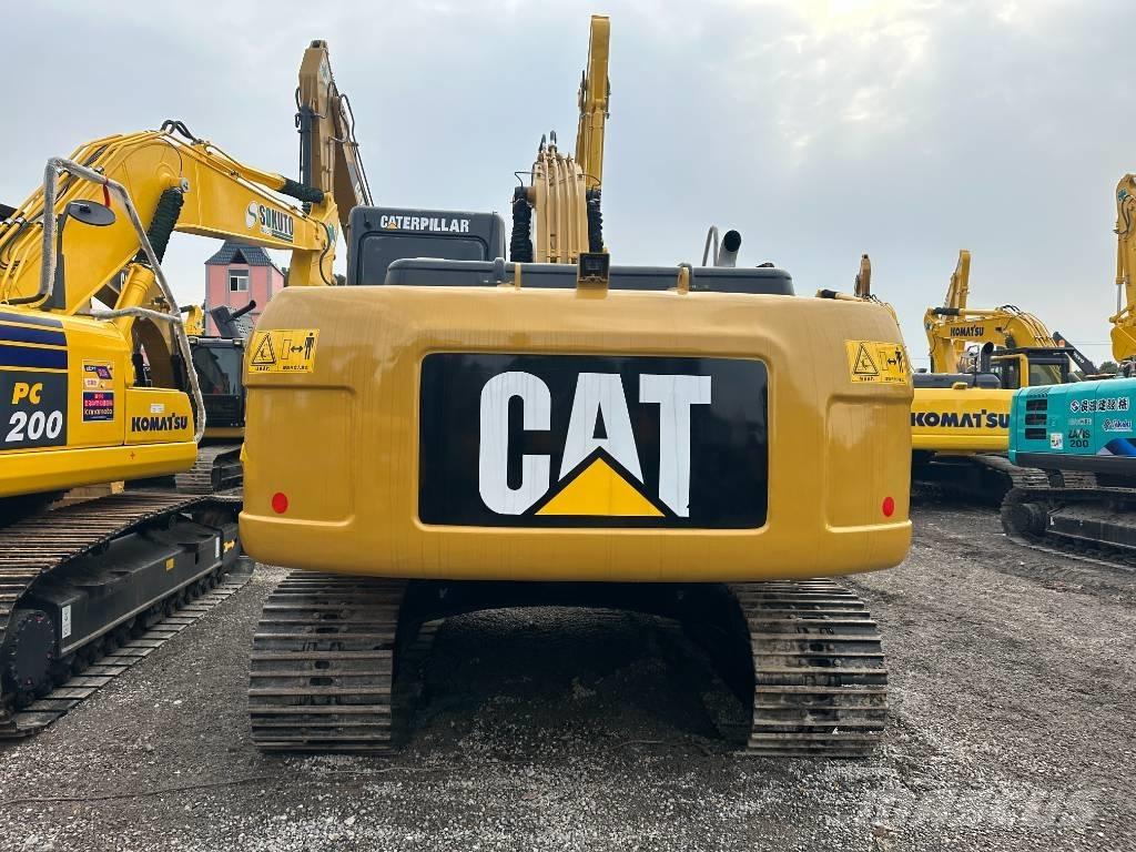 CAT 320 D2 대형 굴삭기 29톤 이상