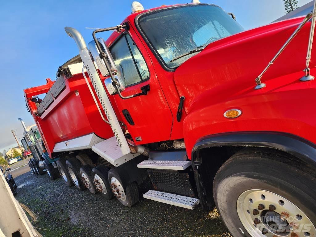 Freightliner 114SD 덤프 트럭