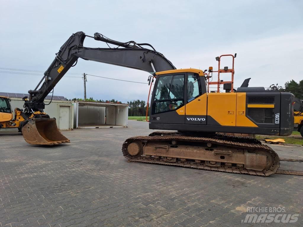 Volvo EC 220 EL 대형 굴삭기 29톤 이상