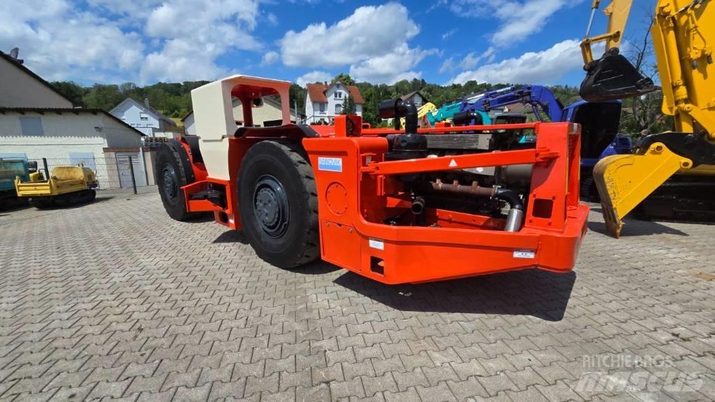 Toro 400 지하 광산용 로더