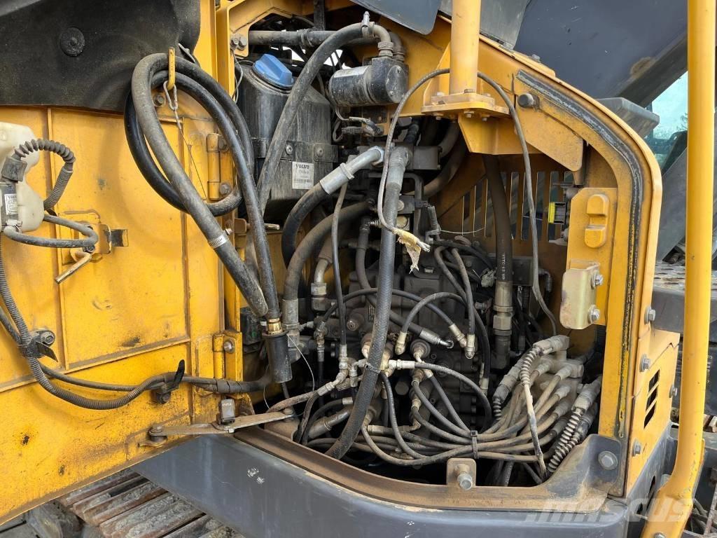 Volvo ECR145EL 대형 굴삭기 29톤 이상