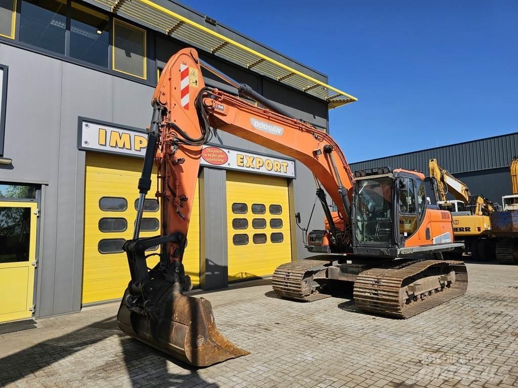 Doosan DX180LC 대형 굴삭기 29톤 이상