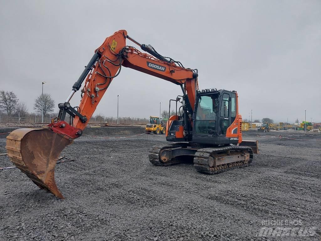Develon DX 140 LCR-5 대형 굴삭기 29톤 이상