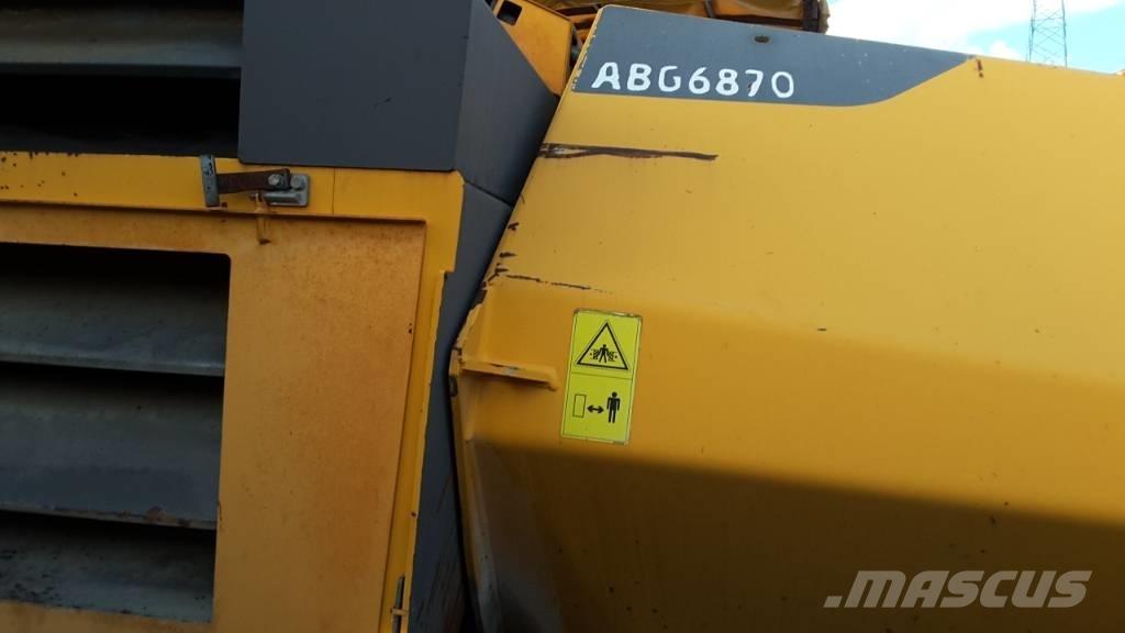 Volvo ABG 6870 아스팔트 포장장비