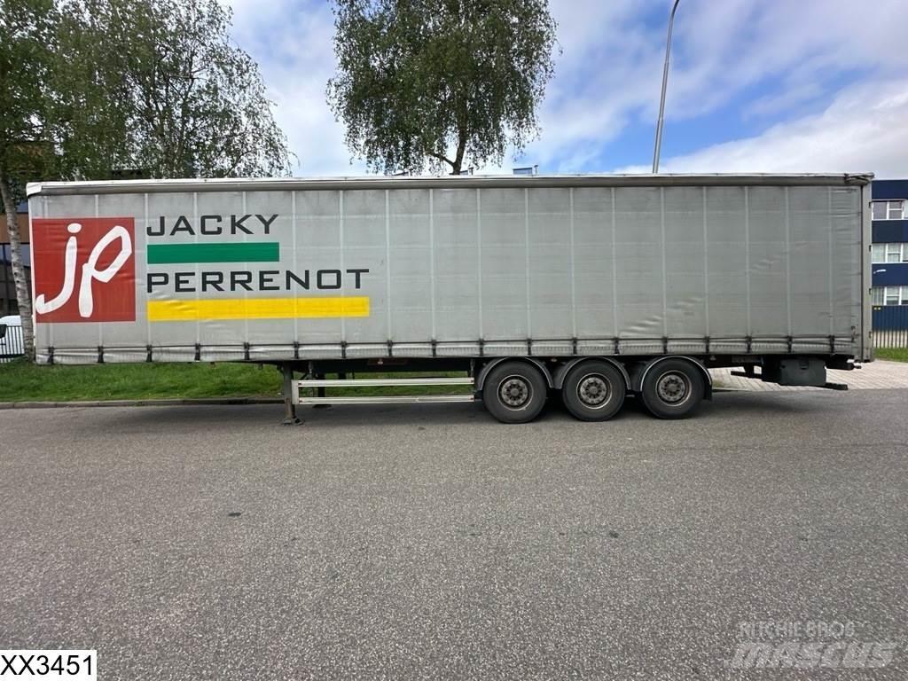 Fruehauf Tautliner 커튼사이더 세미 트레일러