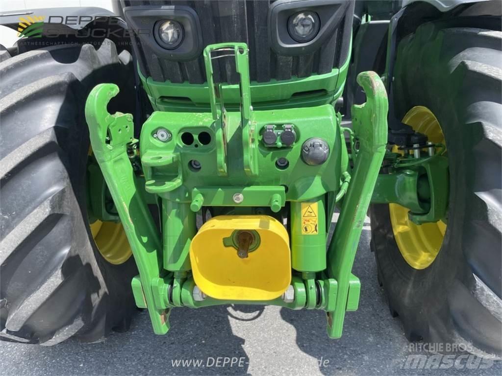 John Deere 6230R 트랙터