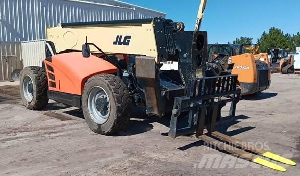 JLG 1055 텔러 핸들러