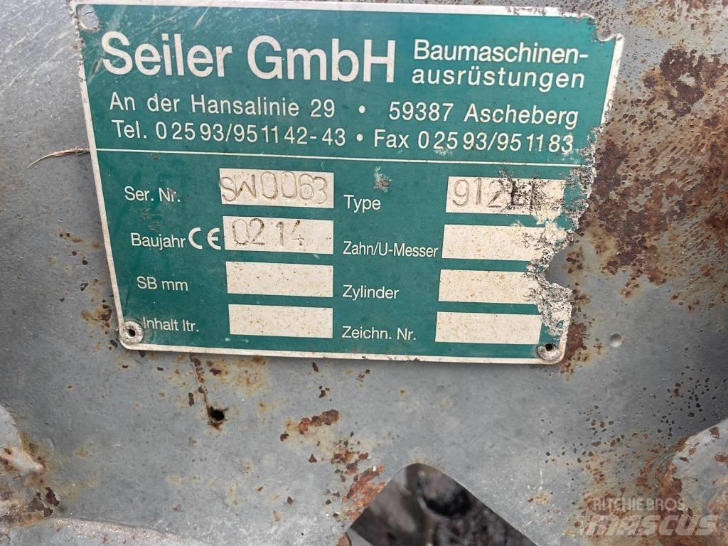Liebherr 912 LC 대형 굴삭기 29톤 이상