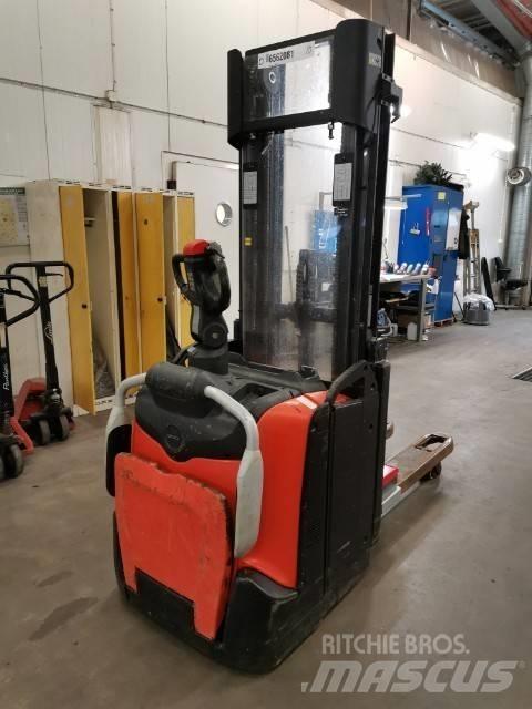 Toyota SPE120L 포크리프트