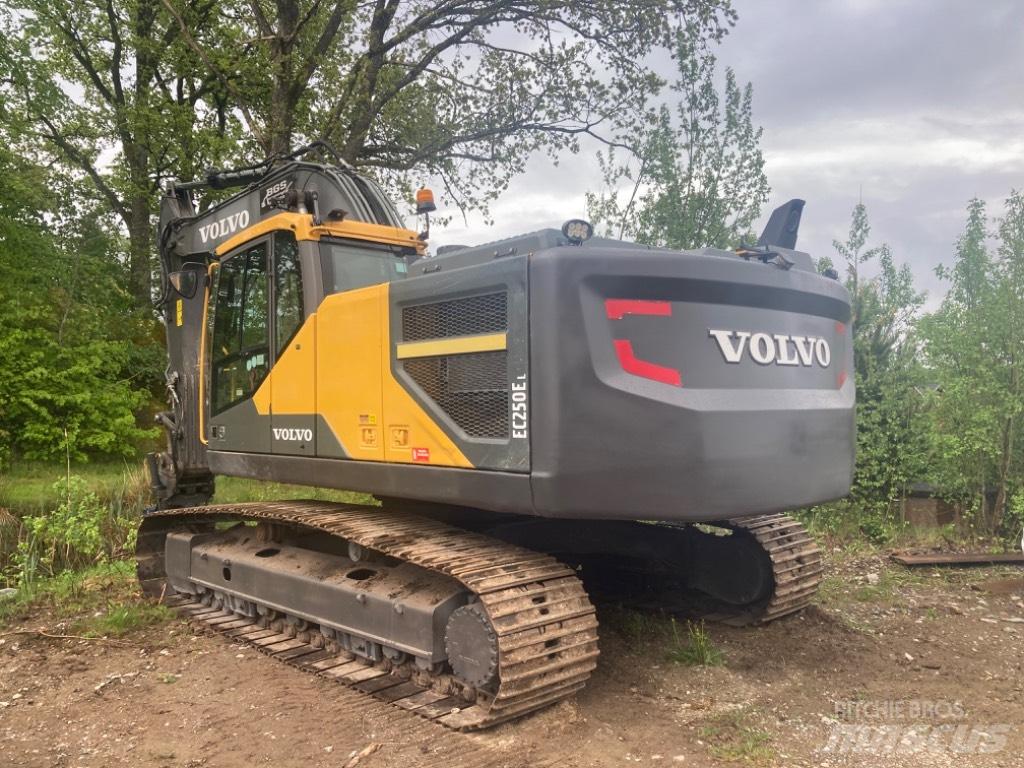Volvo EC 250 EL 대형 굴삭기 29톤 이상