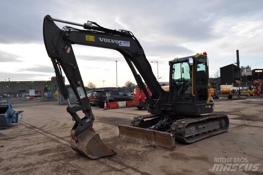 Volvo ECR 88 D 중형굴삭기 7톤-28톤