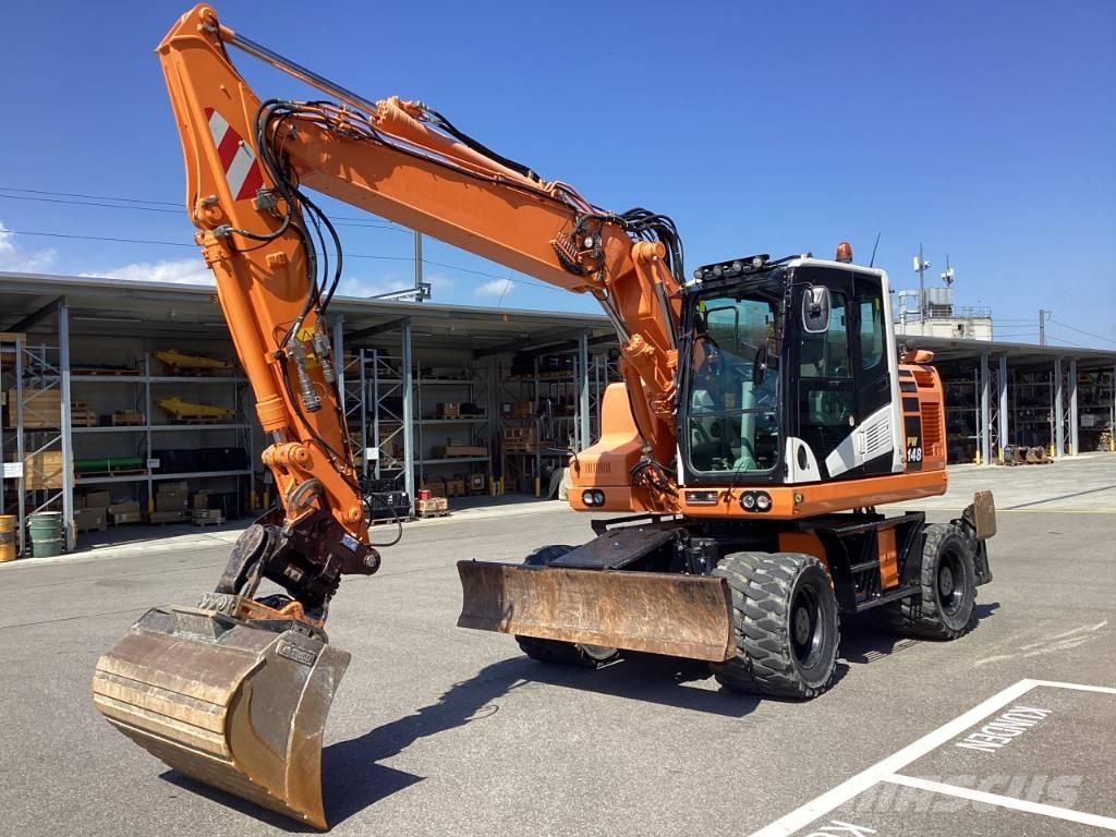 Komatsu PW 148-11  휠 굴삭기