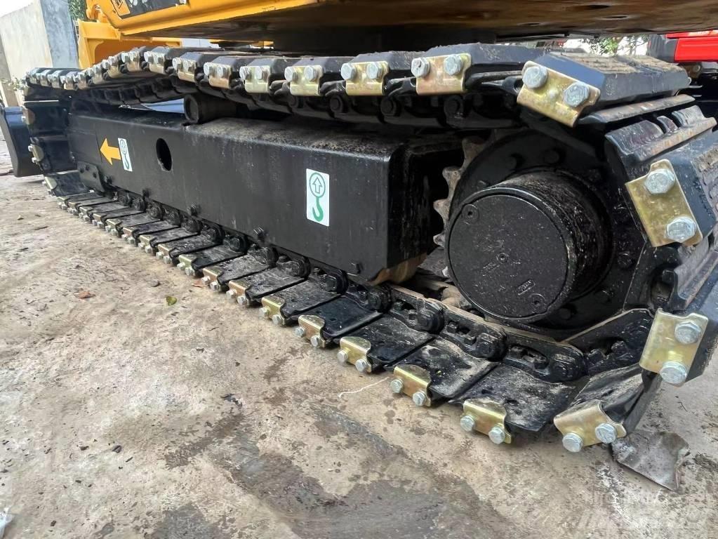 JCB 8052 ZTS 대형 굴삭기 29톤 이상