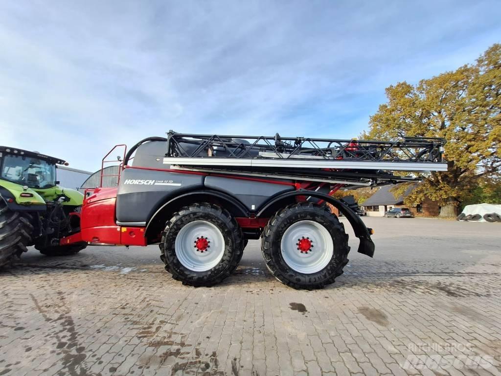 Horsch Leeb 12 TD 견인형 분무기