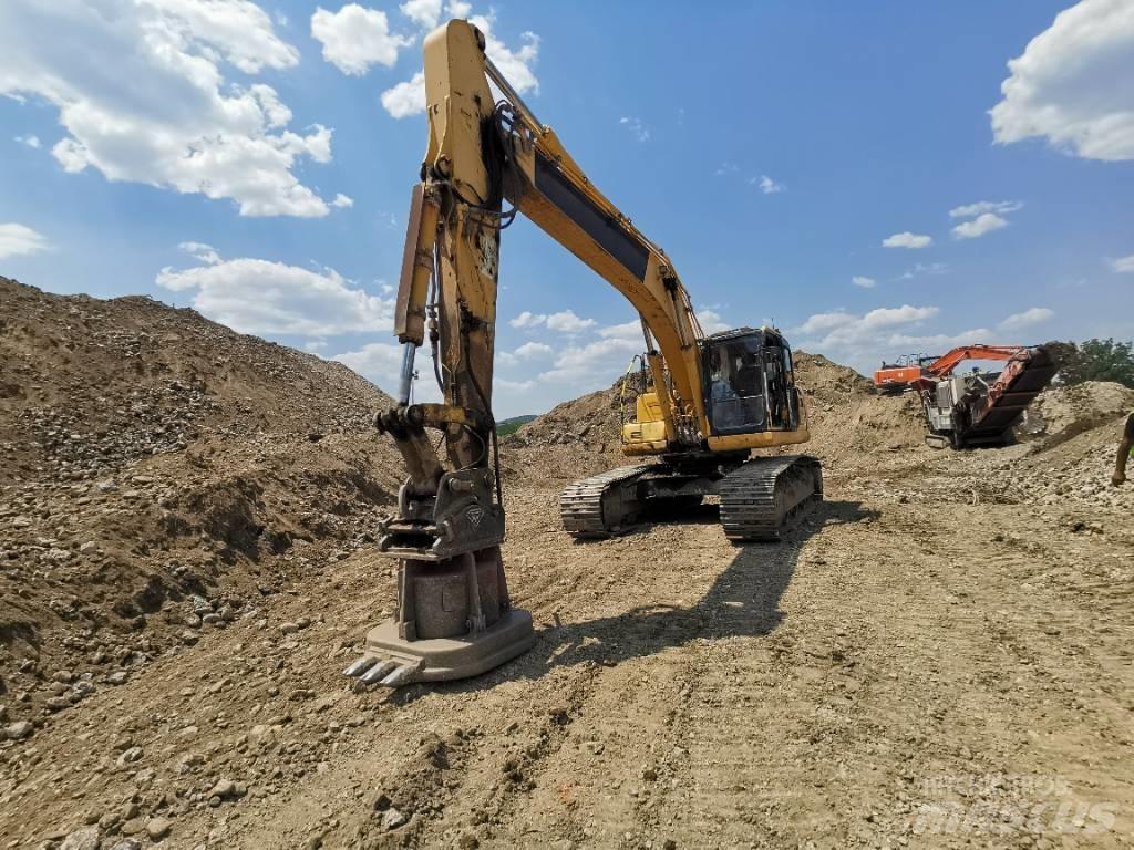 Komatsu PC 290 LC-10 대형 굴삭기 29톤 이상