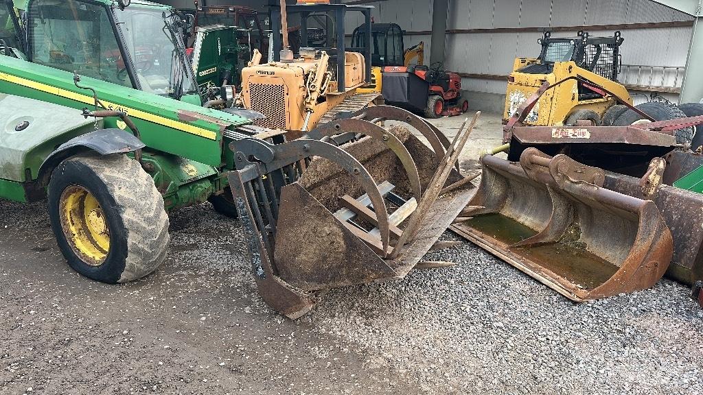 John Deere 3415 텔러 핸들러