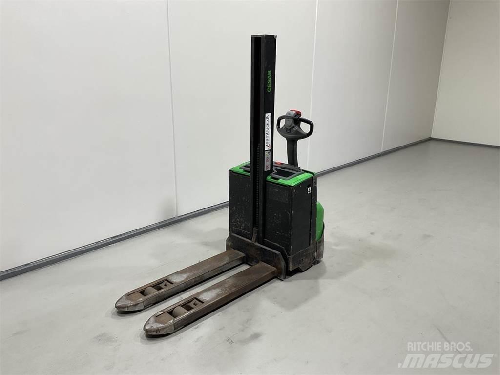 Cesab S208L 보행식 리치 지게차
