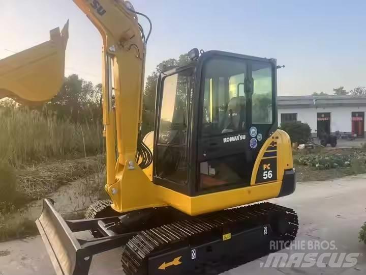 Komatsu PC 56-7 대형 굴삭기 29톤 이상